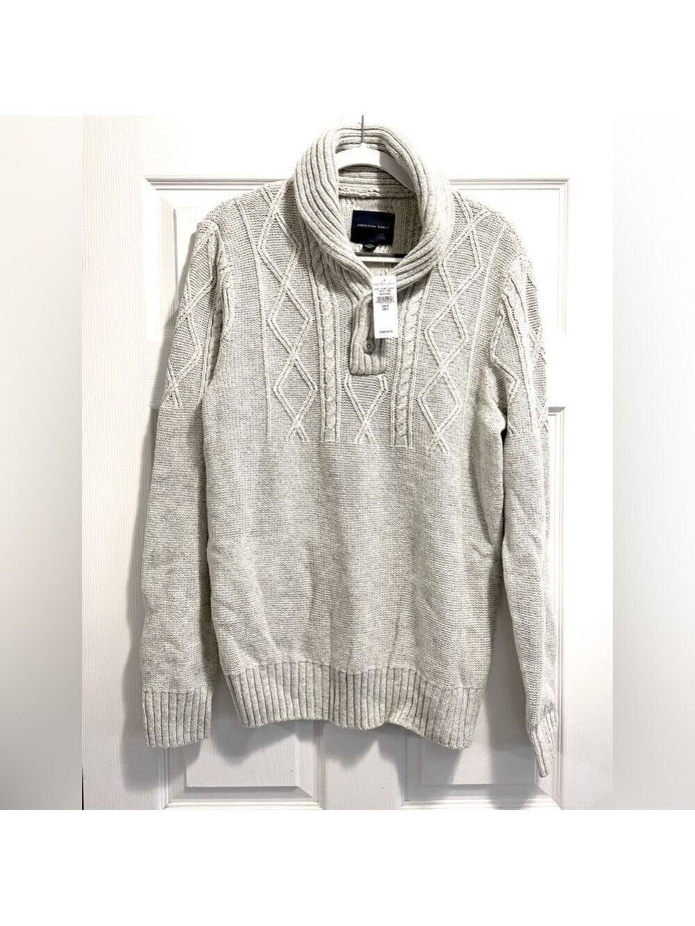 NWT American Eagle AEO Men’s Cable knit Sweater Shawl Collar Button Accent Large